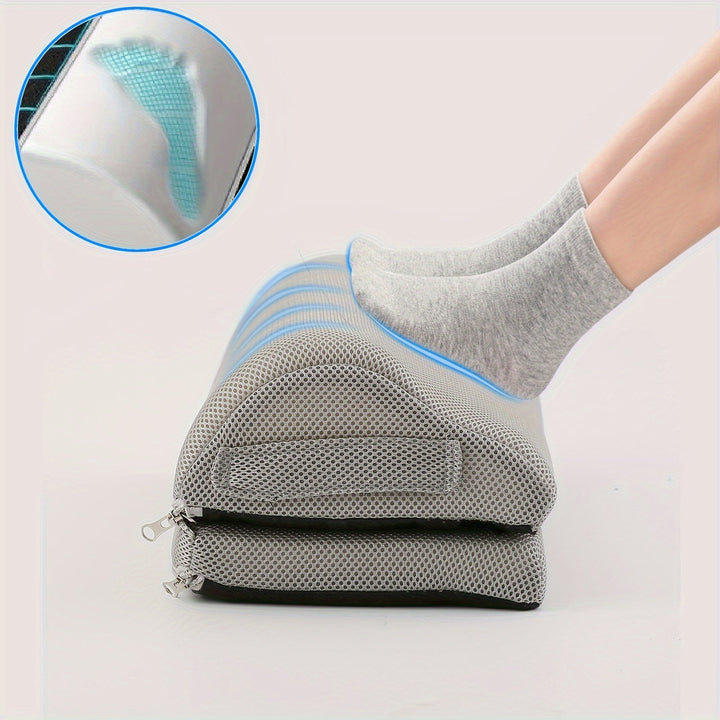 Ergonomische voetensteun van geheugenschuim voor optimaal werkcomfort en een betere houding op kantoor.