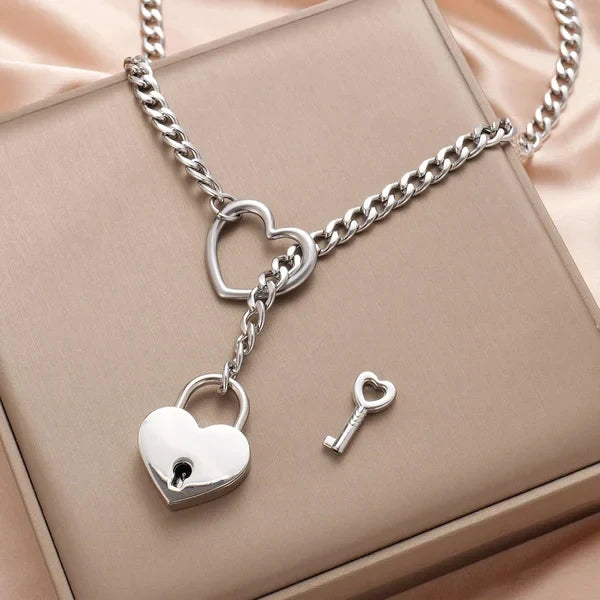 Prachtige ketting met hartslot en sleutel, het perfecte romantische cadeau voor elke gelegenheid.