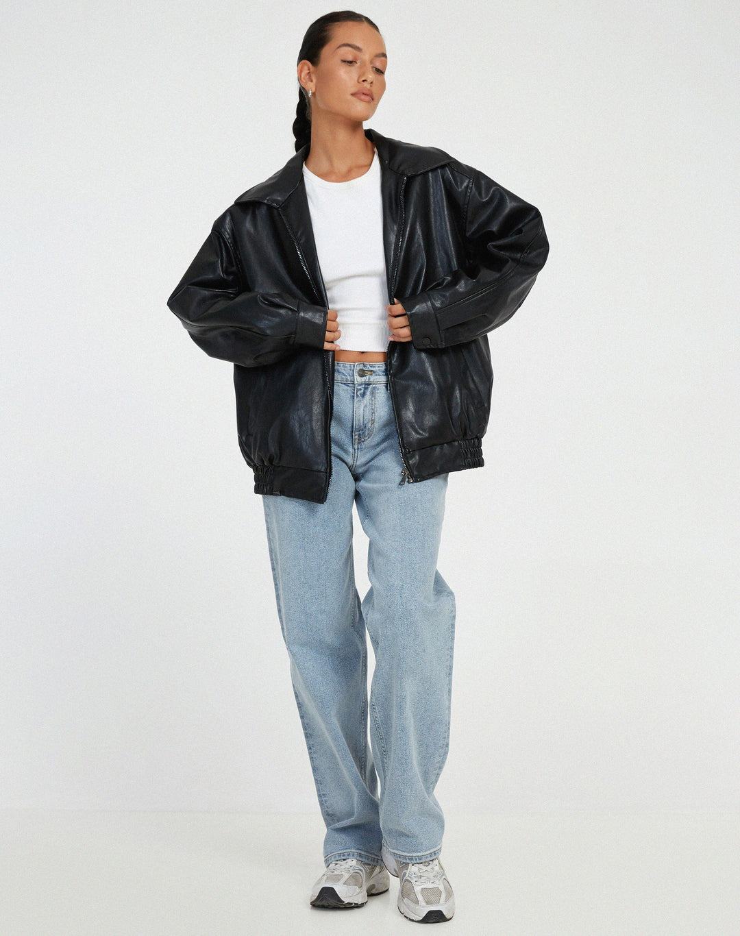Hoogwaardig faux leren oversized damesjasje, chic en veelzijdig voor fashion liefhebbers.