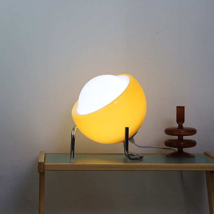 De GlowLight LED-tafellamp met Bauhaus design; perfecte sfeerverlichting voor thuis.