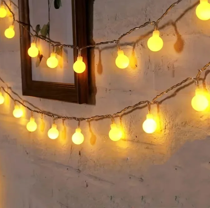 Waterdichte LED bolverlichting voor sfeervolle binnen- en buitenverlichting.