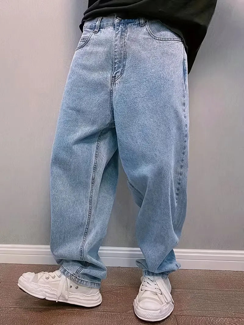 Zwarte heren loose fit jeans, mid-rise wide leg. Stijlvolle en comfortabele casual broek voor mannen.