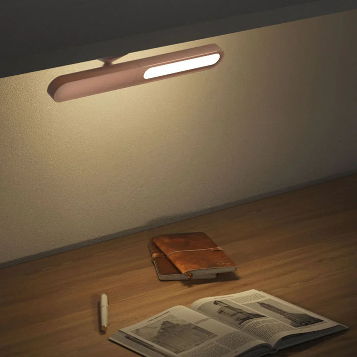 Witte decoratieve LED tafellamp. Creëert warm sfeerlicht en verrijkt modern interieur.