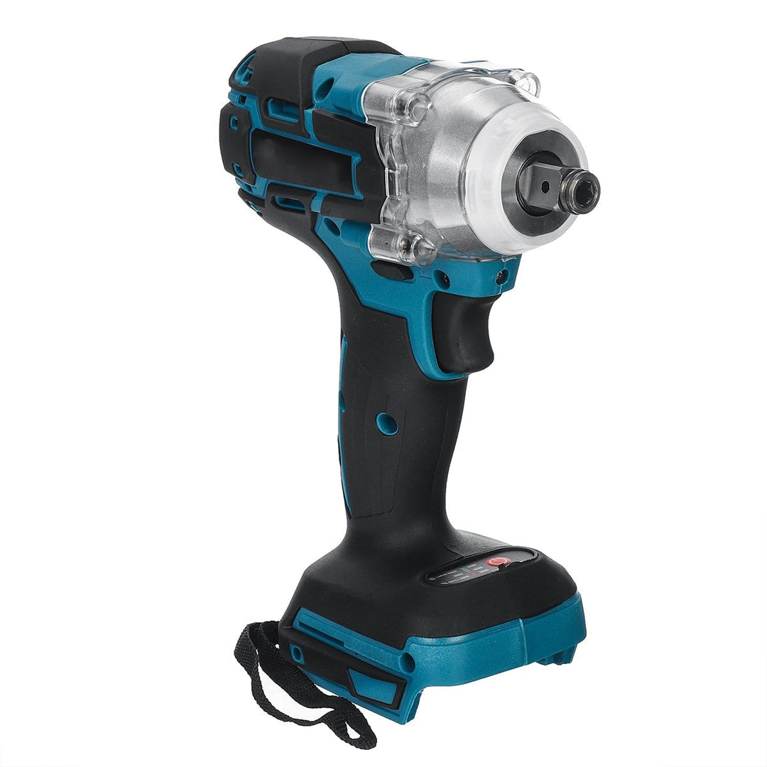 Pro Drill accu slagmoersleutel voor efficiënte montage en demontage bij auto onderhoud.