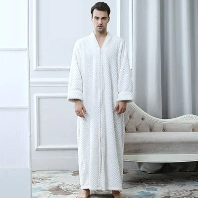 Warme unisex huispak badjas van luxe fleece, perfect voor koude winterochtenden of avonden.