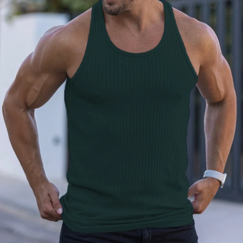 Heren tanktop met een trendy streepdessin. Sportieve, comfortabele en mouwloze kleding voor de zomer.