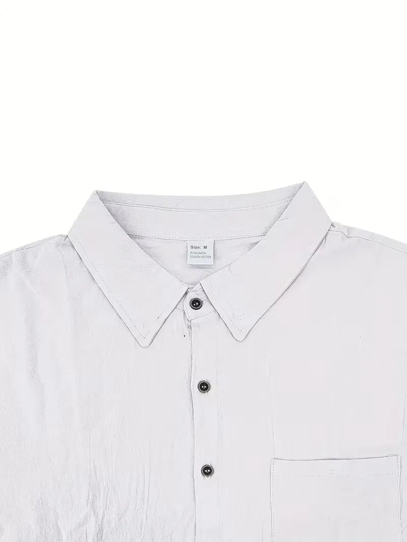 Comfortabele heren kledingset: V-hals shirt met korte mouwen en rechte pijpen broek, zachte stof.