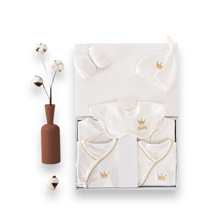 Stijlvol baby slabbetje met print, van absorberend katoen, essentieel onderdeel van elke pasgeboren set.