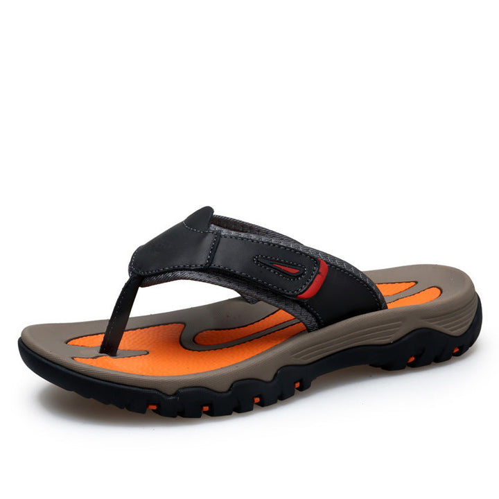 Praktische heren sportsandalen met een dikke zool en stevige zijversteviging, perfect voor de zomer.