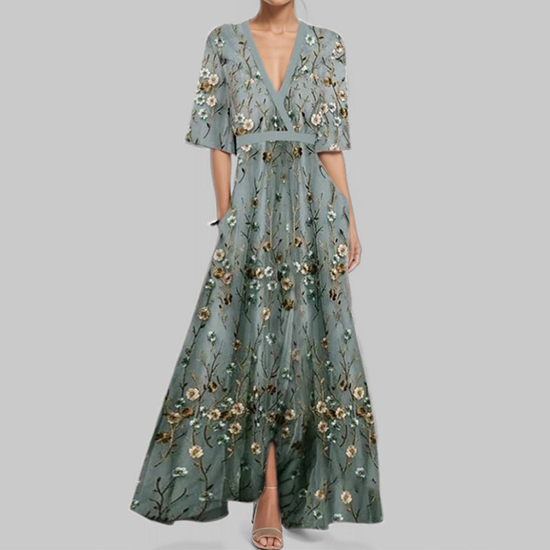 Trendy dames zomerjurk met chique bloemenprint, korte mouwen en ceintuur. Een must-have voor de zomer!