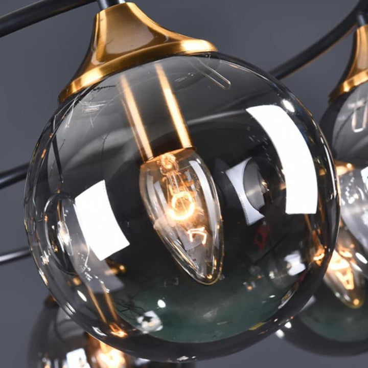 Plafondlamp LumiAura, klassiek met dimbare LED en keuze uit rook- of amberkleurig glas.