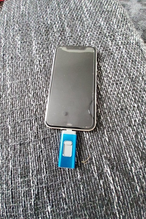 Draagbare geheugenstick voor smartphone & tablet. Eenvoudige digitale opslag en bestandsoverdracht via Type-C, Lightning, Micro-USB.