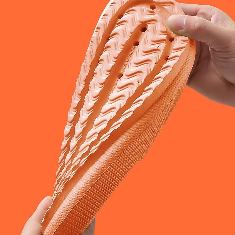Ultiem comfortabele teenslippers; cloud slippers met demping voor dames & heren, perfect voor thuis of buiten.