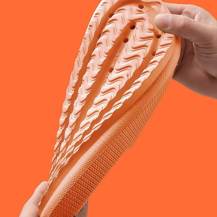 Ultiem comfortabele teenslippers; cloud slippers met demping voor dames & heren, perfect voor thuis of buiten.