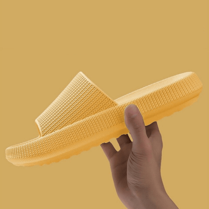Ergonomische cloud slippers; unisex teenslippers met antislipzool voor langdurig comfort.