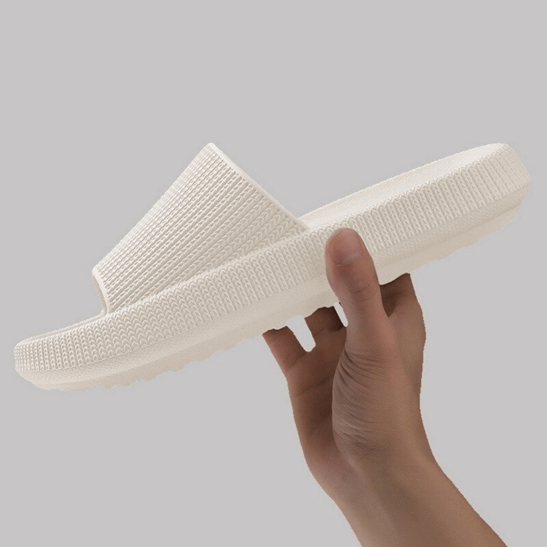 Stijlvolle unisex cloud teenslippers; waterafstotende antislip slippers voor strand, zwembad of dagelijks gebruik.