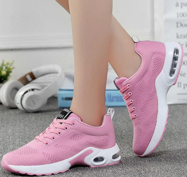 Modieuze dames comfortschoenen met innovatieve demping voor de perfecte balans tussen stijl en steun.
