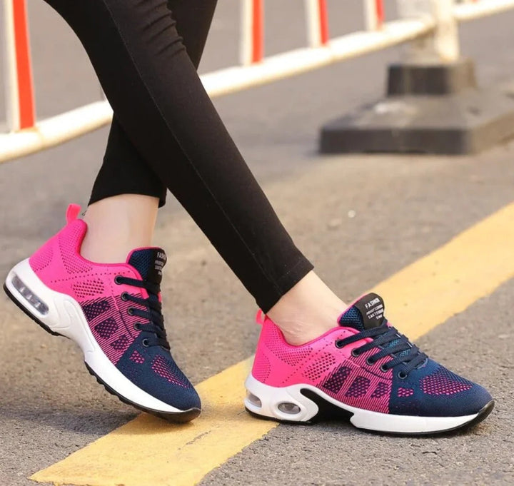 Stijlvolle orthopedische damessneakers voor optimaal comfort en dagelijkse voetondersteuning.