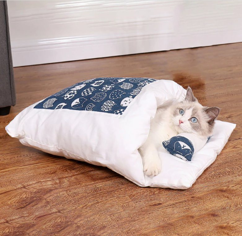 Comfortabel katten knuffelbed voor diepe slaap, zacht en veilig. Ideale rustplek voor je huisdier.