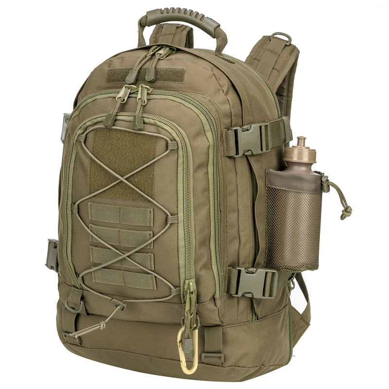 Tactische 65L rugzak met veel opbergruimte, ideaal voor backpacken en outdoor activiteiten.
