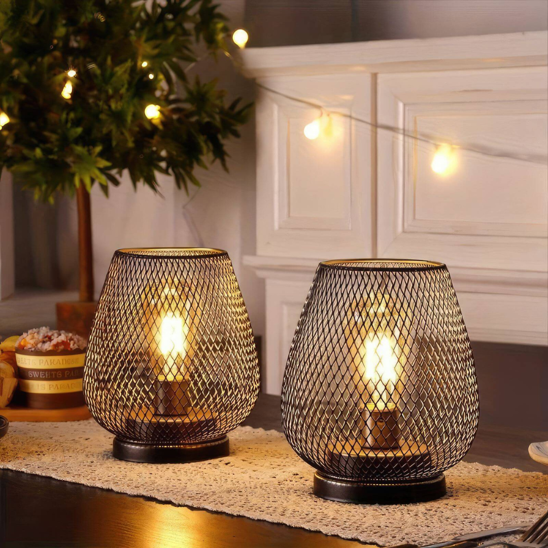 Luxe draadloze LED lantaarn, perfect voor sfeervolle binnen- en buitenverlichting; modern design, oplaadbaar.