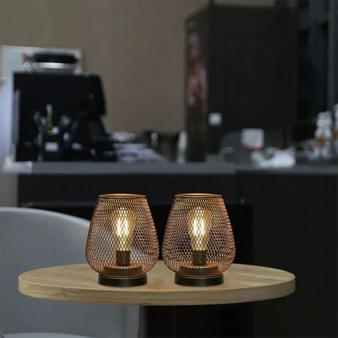 Close-up van de luxe LED lantaarn, toont het elegante ontwerp en de zachte lichtgloed.