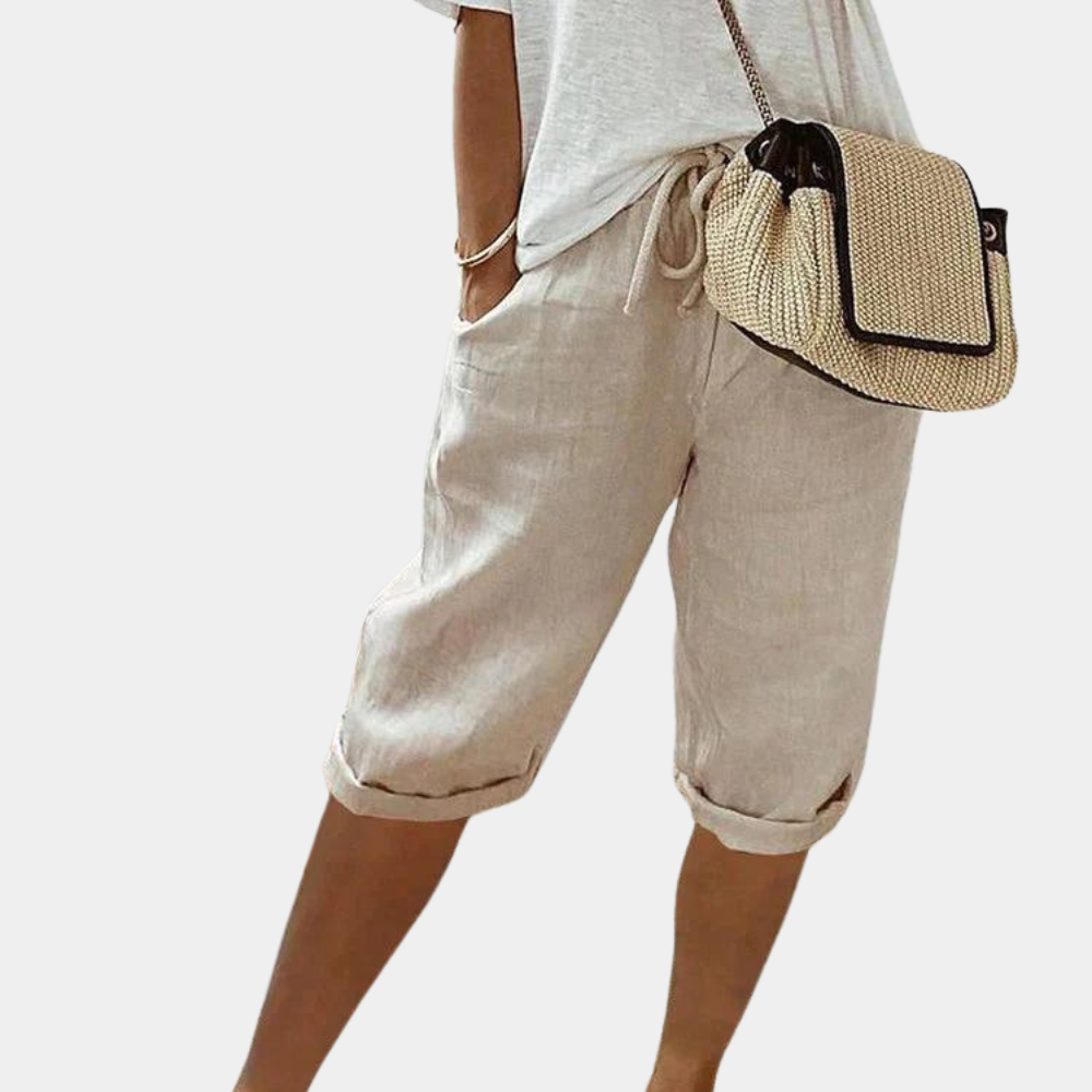 Stijlvolle dames zomer shorts, veelzijdig voor strand, stadswandelingen en comfortabele vakantiemomenten.