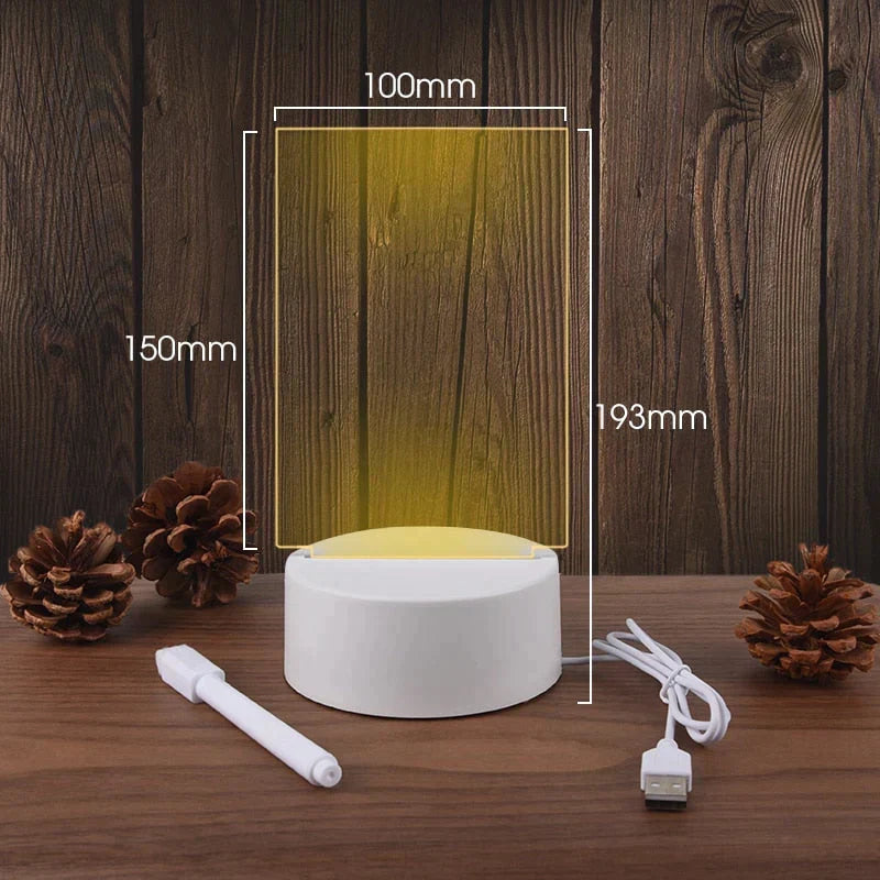 Moderne LED verlichting met USB aansluiting, beschrijfbaar paneel voor persoonlijke tekst.