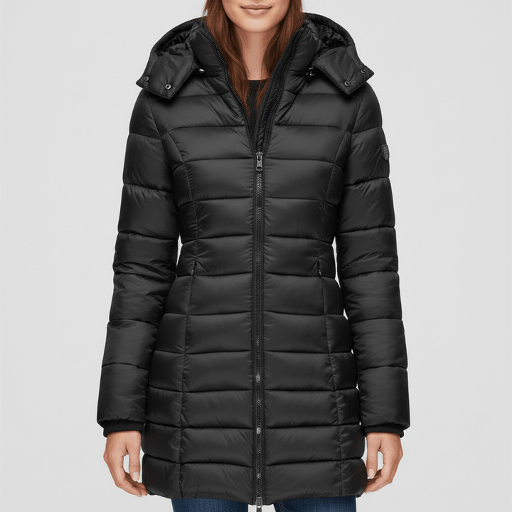 Chique Sofia dames winterjas met een flatterende snit en warme capuchon, perfect voor koud weer.