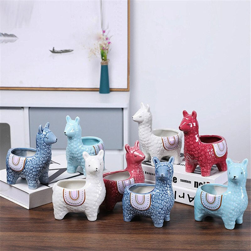 Unieke alpaca bloempot, wit porselein, brengt sfeer in elk interieur.