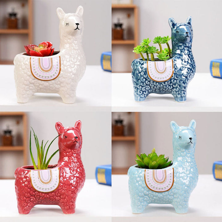 Alpaca bloempot met groene plant, fris en decoratief voor binnen.
