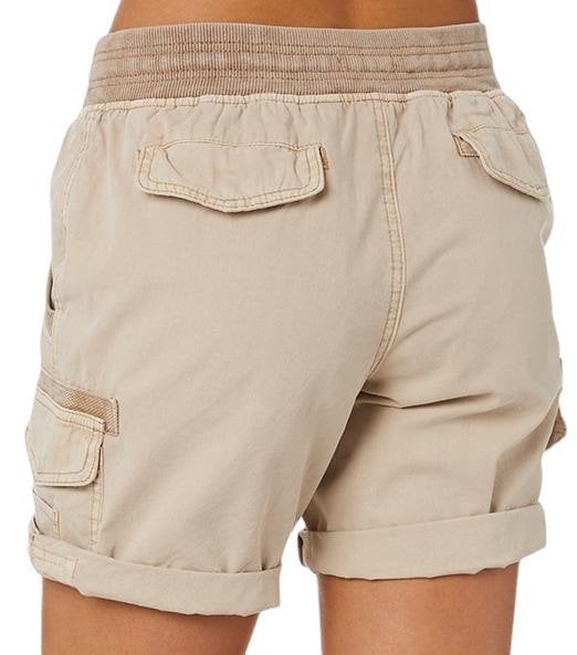 Comfortabele zomershorts voor dames, met elastische taille en ruime cargo zakken, ideaal voor casual.