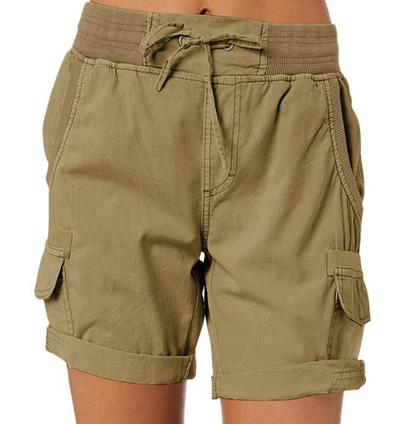 Stijlvolle dames zomershorts, comfortabele casual kleding met praktische details voor dagelijks gebruik.