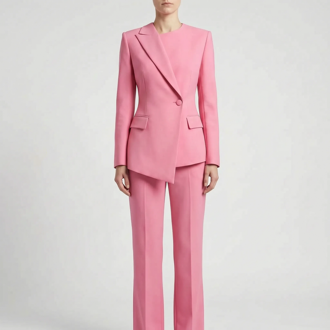 Chique tweedelig dames broekpak met asymmetrisch getailleerd jasje en flared broek voor een complete, veelzijdige outfit.