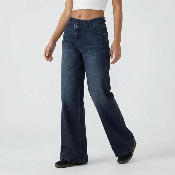 Dames wijde pijpen jeans, hoge taille, asymmetrische knoopsluiting. Modieuze comfortabele spijkerbroek voor dames.