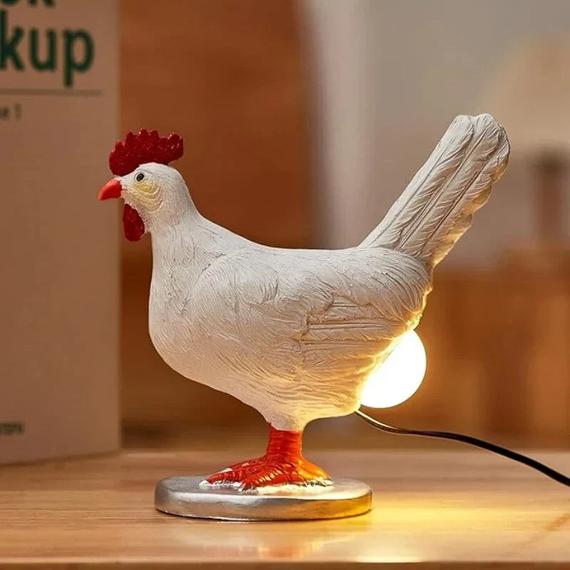 Decoratieve draadloze kippen tafellamp, een grappige LED sfeerverlichting. Ideaal voor Pasen, interieur of als nachtlamp.