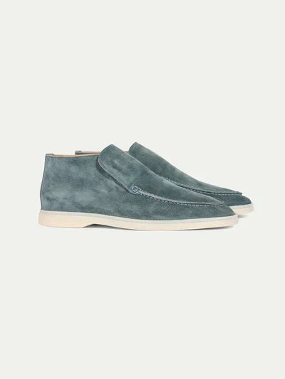 Stijlvolle Alexander heren instap loafers van suède. Comfortabel en gemakkelijk aan te trekken voor de moderne man.