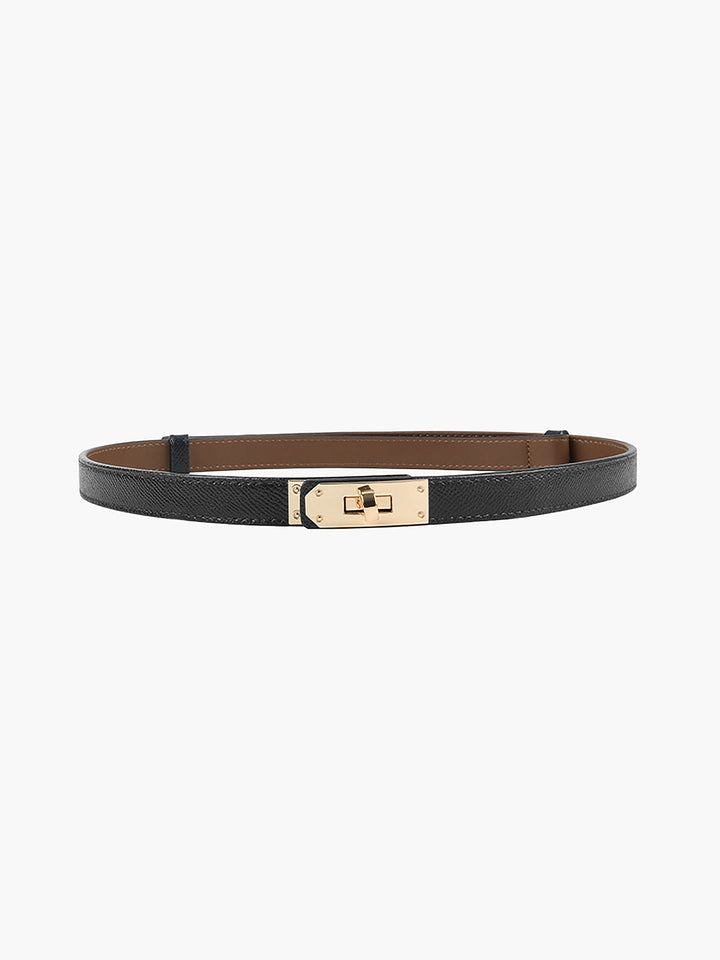 Elegante dunne damesriem Sofie met verstelbare pasvorm en stijlvolle gouden gesp. Perfect accessoire.