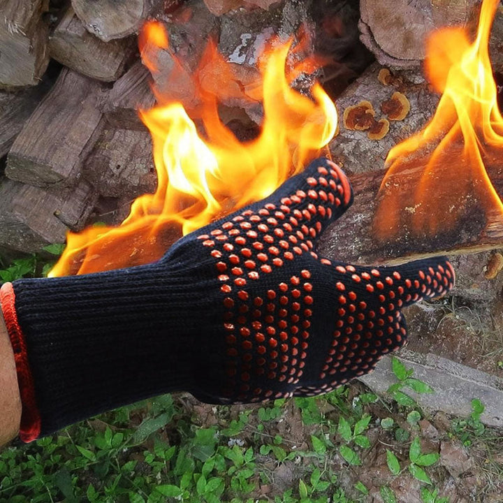 Hittebestendige BBQ handschoenen voor mannen en vrouwen, ideaal voor veilig hanteren van hete roosters.