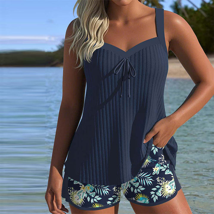 Dames stijlvolle tankini set in effen kleur, perfect voor zwemkleding & strandmode. Comfortabel voor de zomer.