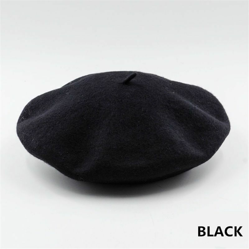 Comfortabele dames wollen baret, zacht en warm. Ideaal als stijlvolle wintermuts.