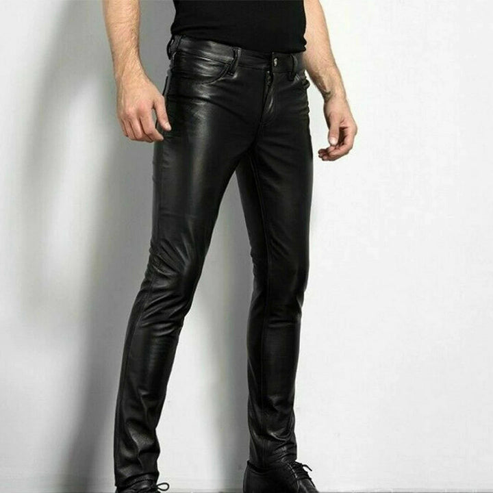 Zwarte heren skinny broek met strakke, moderne pasvorm, ideaal voor een stijlvolle en comfortabele look.