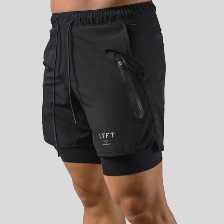 Zwarte heren 2-in-1 trainingsshorts, ademend en sneldrogend, perfect voor intensieve workouts en actieve mannen.