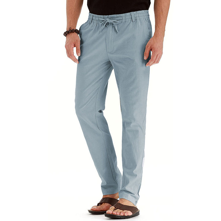 Praktische zijzakken van de modieuze Herve heren zomerbroek, perfect voor casual herenkleding.