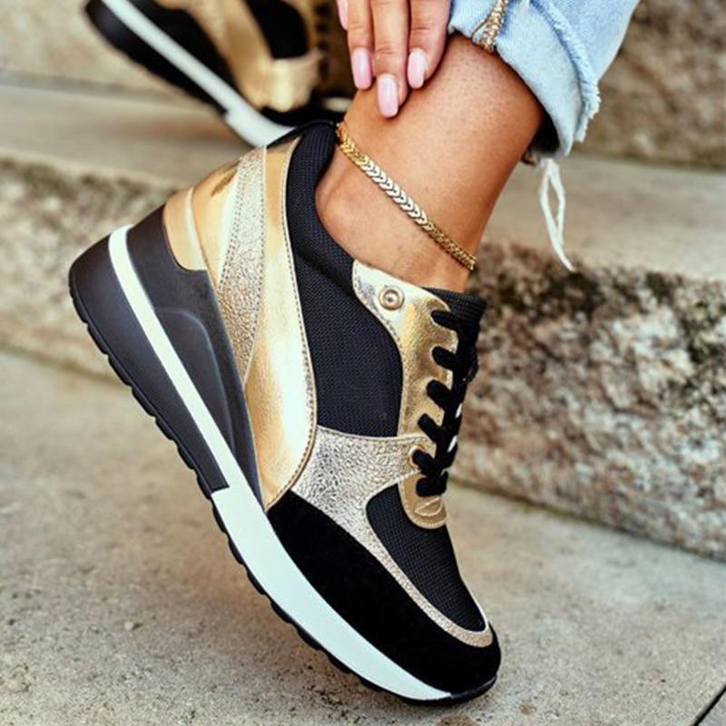 Gouden ergonomische damesschoenen met veters en comfortzool, ideaal voor casual zomerse mode met voetondersteuning.