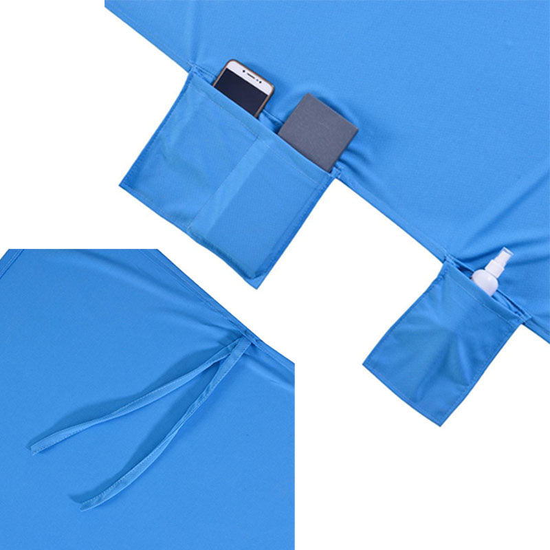 Comfortabel strand loungedoek met opbergvakken, ideaal voor zwembad of strandvakantie.