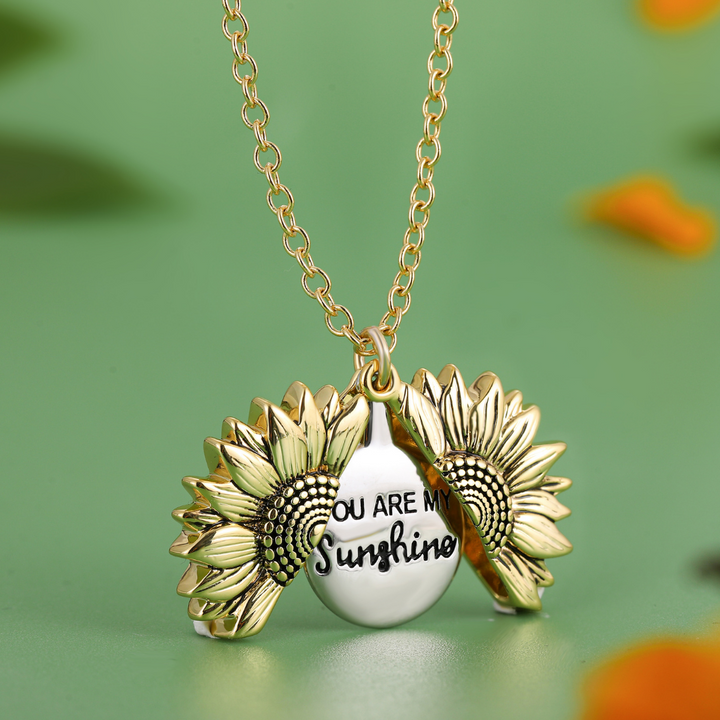 Damesketting Solara 'Mijn Zonneschijn', verguld sieraad met unieke hanger. Perfect cadeau vol positiviteit.