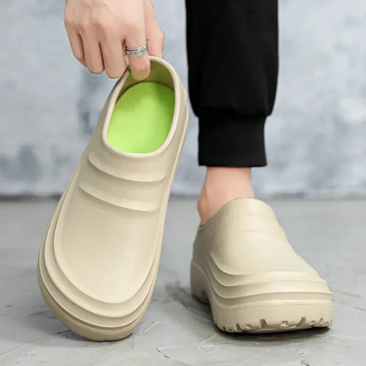 Praktische AquaStep tuinschoenen, waterdicht en lichtgewicht, ideaal voor comfort buitenshuis.