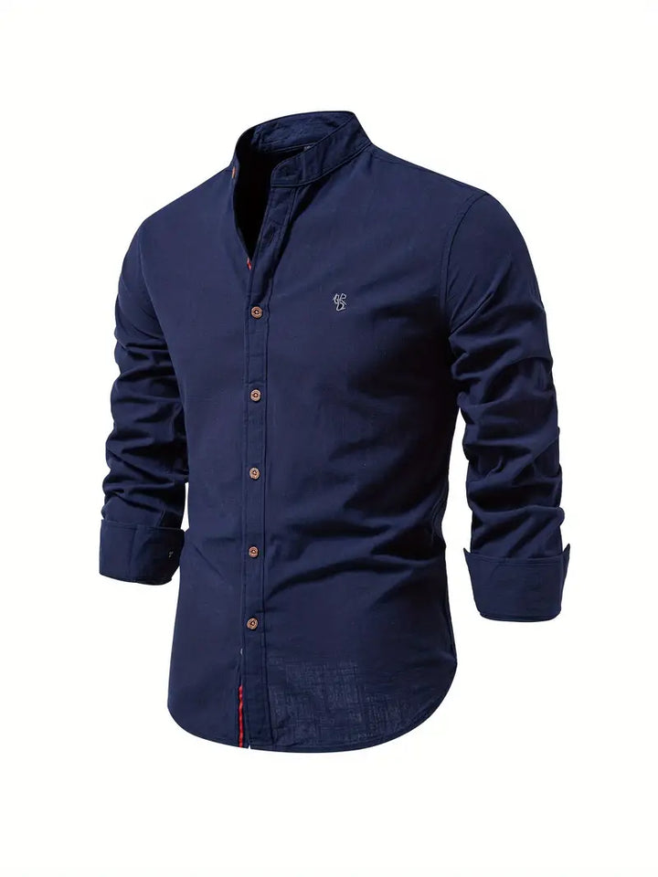 Comfortabel herenshirt met lange mouwen, ideaal voor dagelijks gebruik. Stijlvol ontwerp met knoopsluiting.