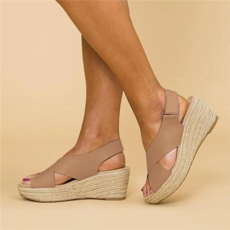 Comfortabele dames sandalen Serena met ergonomisch voetbed, perfect voor orthopedische ondersteuning en pijnvrij lopen.